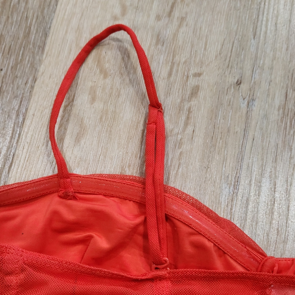 Orange crop top Size Large - Picture 2 of 11